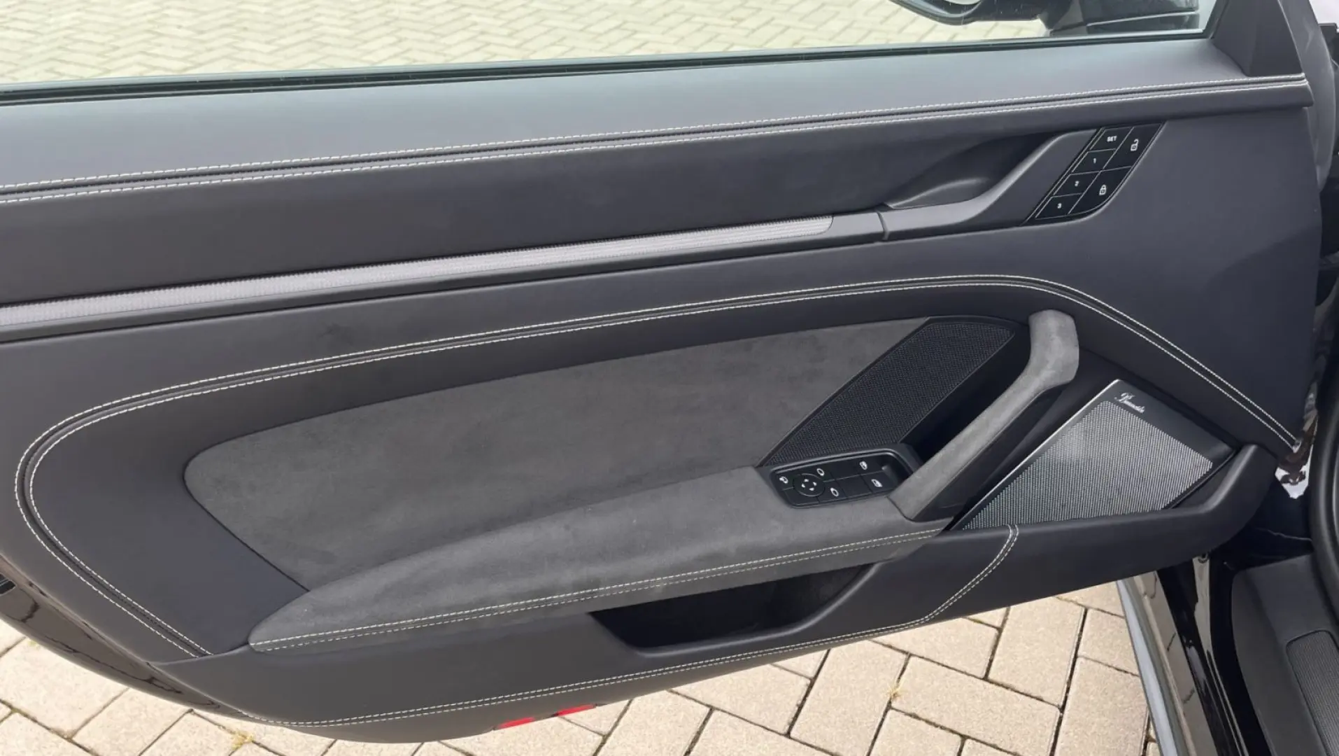 Porsche 992 Targa 4 GTS -