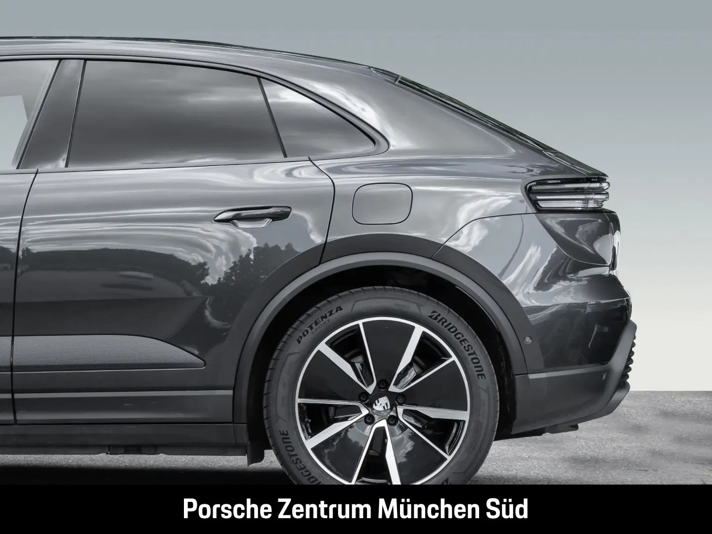 Porsche Macan 4 Surround-View InnoDrive Panorama