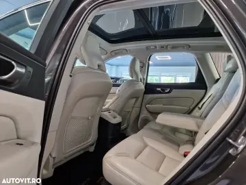 Volvo XC 60 T6 AWD Recharge Geartronic Inscription
