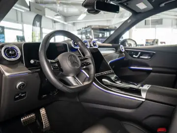 GLC 200 4M , AMG SPUR PANO AHK KAMERA PDC SHZ