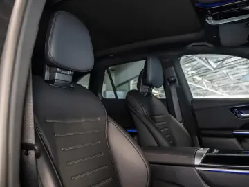 GLC 200 4M , AMG SPUR PANO AHK KAMERA PDC SHZ