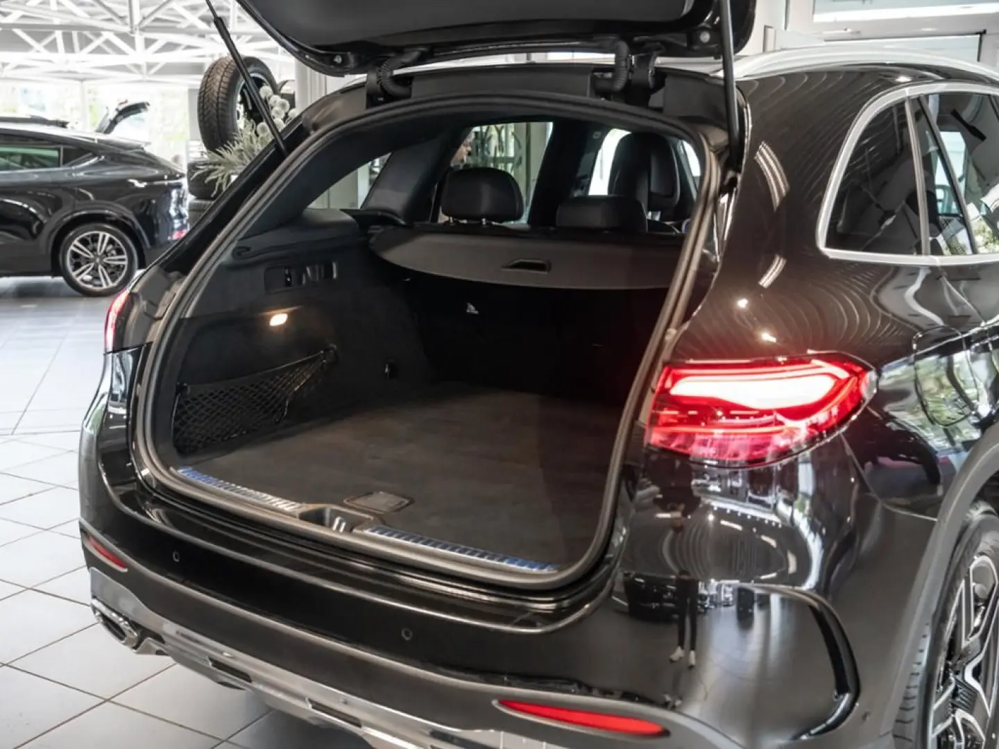 GLC 200 4M , AMG SPUR PANO AHK KAMERA PDC SHZ