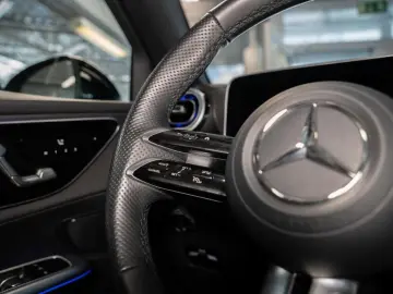 GLC 200 4M , AMG SPUR PANO AHK KAMERA PDC SHZ