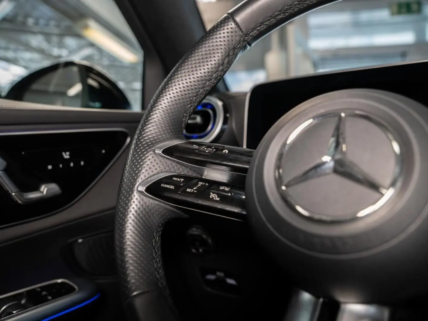 GLC 200 4M , AMG SPUR PANO AHK KAMERA PDC SHZ