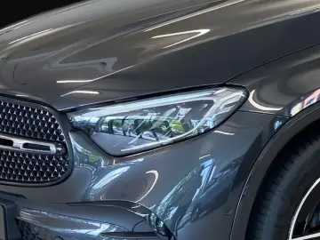 GLC 200 4M AMG-Line+Night+AHK+MBUX+Navi+LED+Kam