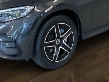 GLC 200 4M AMG-Line+Night+AHK+MBUX+Navi+LED+Kam