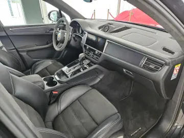 Porsche Macan GTS */Pano/ACC/BOSE*