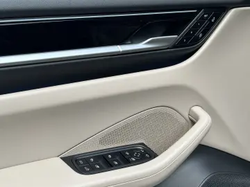 Porsche Macan 4 INNODRIVE*22 ZOLL SPORT*PANORAMA*