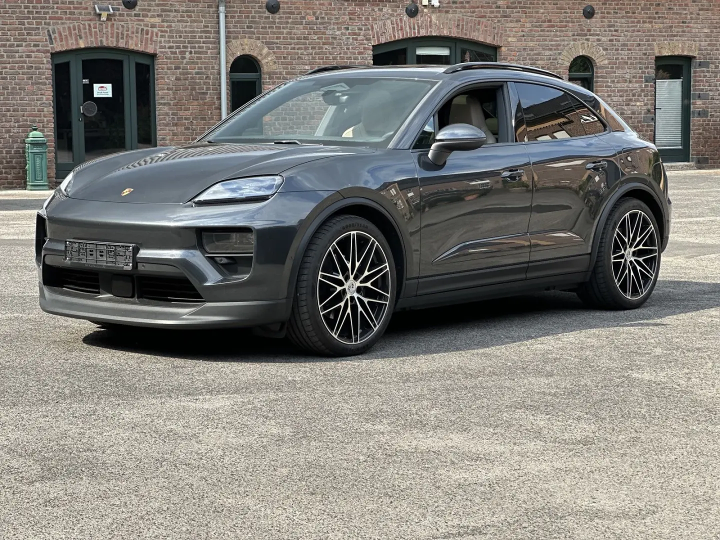 Porsche Macan 4 INNODRIVE*22 ZOLL SPORT*PANORAMA*