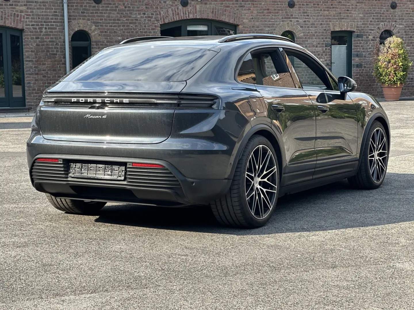 Porsche Macan 4 INNODRIVE*22 ZOLL SPORT*PANORAMA*