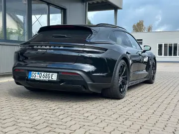 Porsche Taycan Cross Turismo Turbo LED-Matrix Head-Up