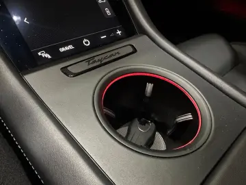 Porsche Taycan Cross Turismo Turbo LED-Matrix Head-Up