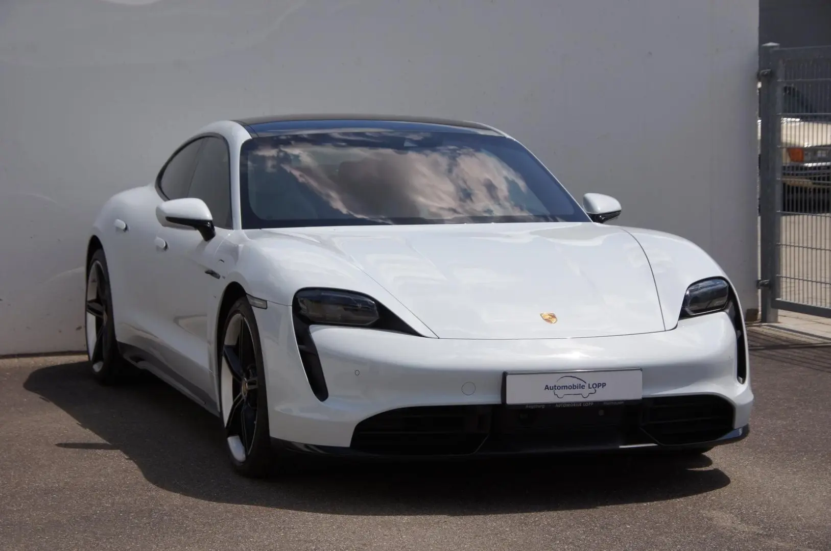 Porsche Taycan Turbo S 