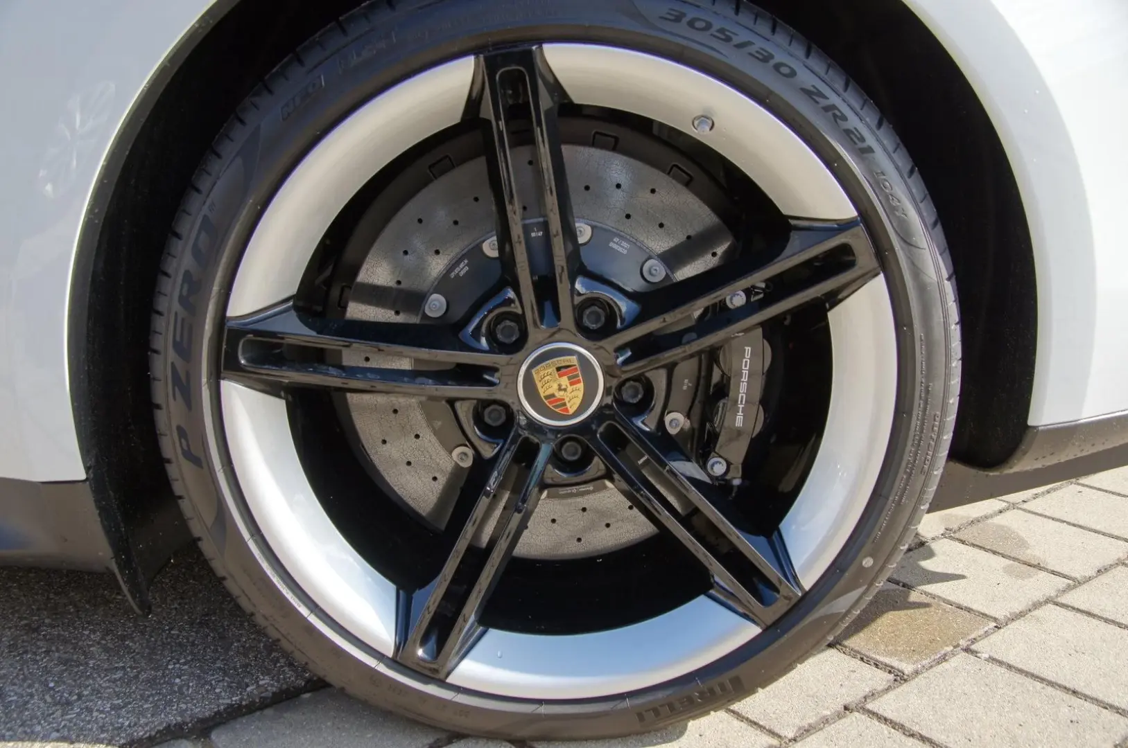 Porsche Taycan Turbo S 