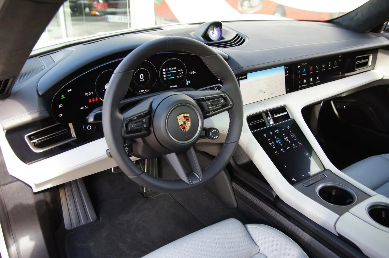 Porsche Taycan Turbo S 