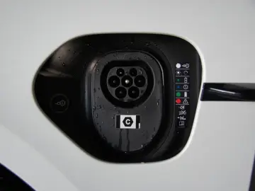 Porsche Taycan Turbo S 