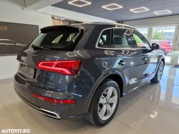 Audi Q5 50 TFSI e Quattro S Tronic Sport