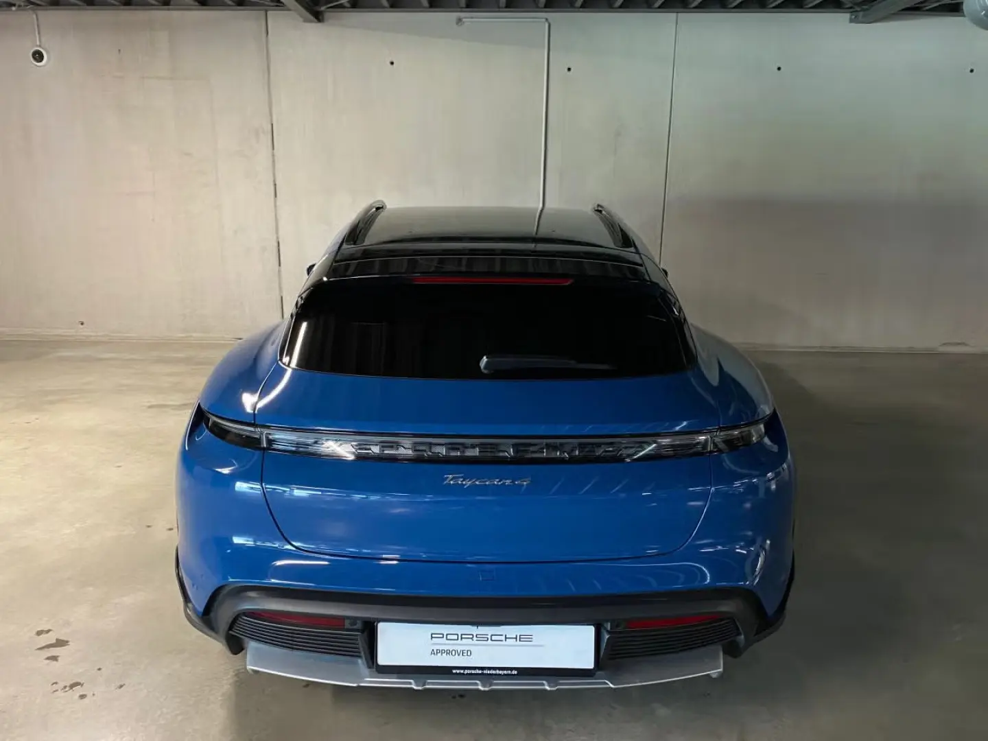 Porsche Taycan 4 Cross Turismo | Offroad Design Paket |