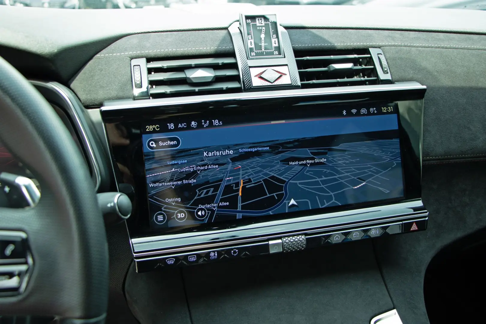 DS7 Crossback Hybrid 4x4 Performance Line+ Sound