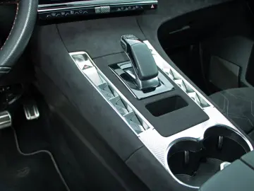 DS7 Crossback Hybrid 4x4 Performance Line+ Sound