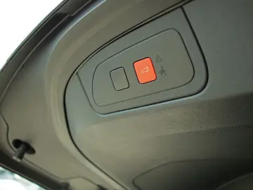 DS7 Crossback Hybrid 4x4 Performance Line+ Sound