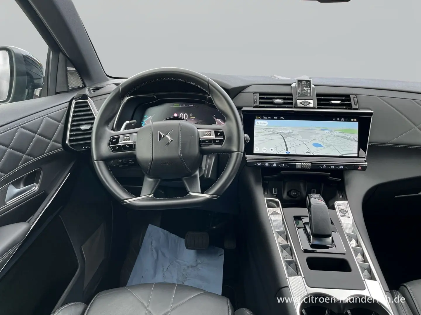 DS7 DS E-Tense 300 Rivoli 4x4 Hybrid Digitales C