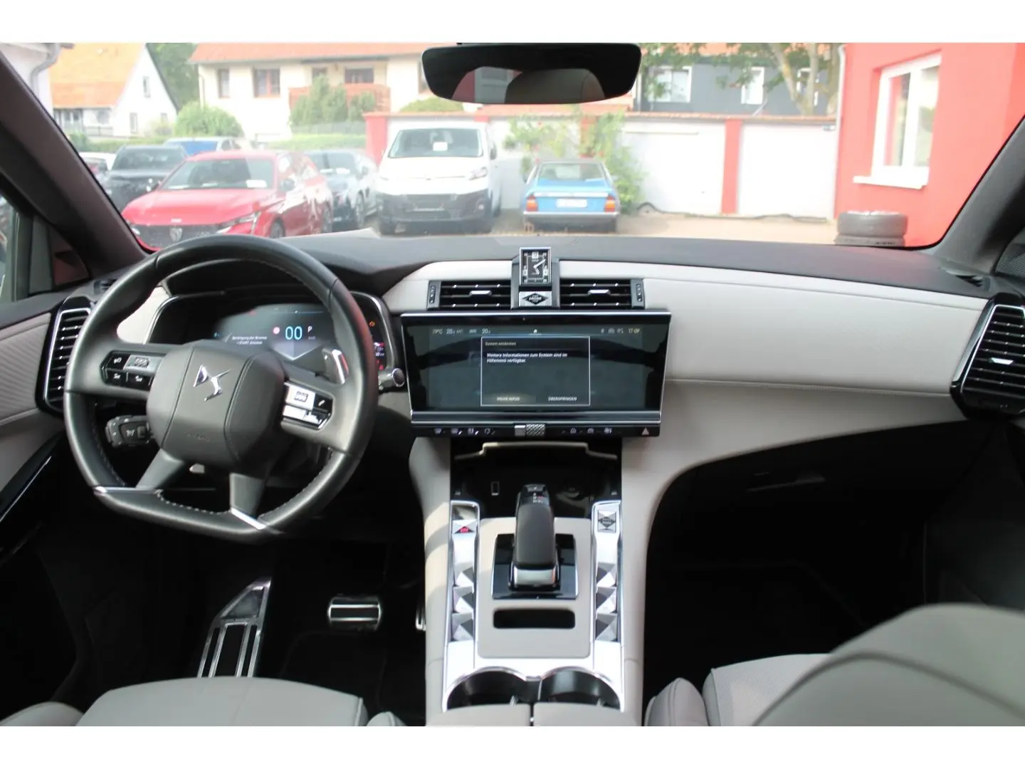 DS7 E-Tense225 Opera Hybrid Pano AHK Leder Matri