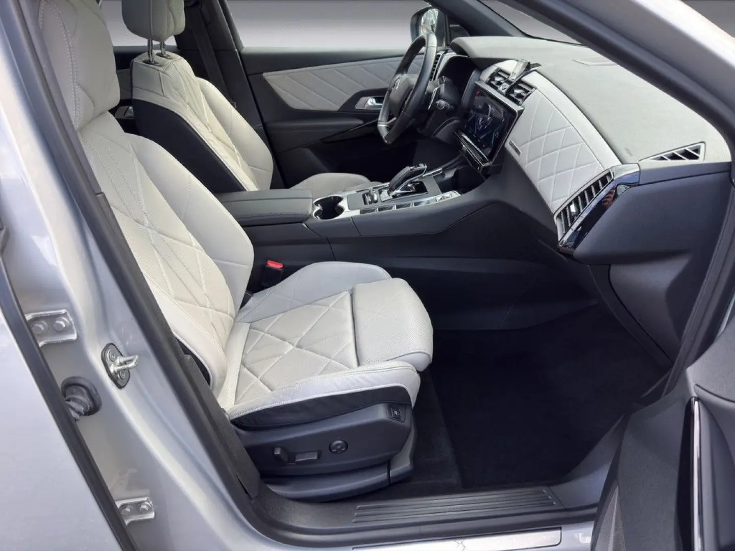 DS 7 Crossback E-Tense 300 Hybrid 4x4 Be Chic