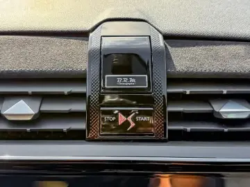 DS7 Crossback 1.6 PureTech 180 Performance Line