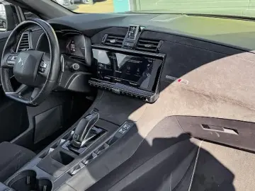DS7 Crossback 1.6 PureTech 180 Performance Line