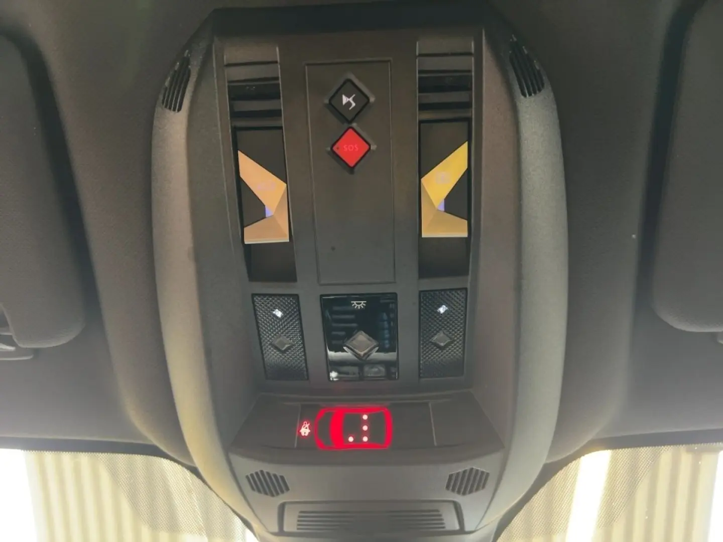 DS7 Crossback E-TENSE 4x4 HYBRID