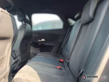 7 Crossback  225 PERFORMANCE LINE Xenon Klima