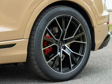 Audi Q8 50 TDI QUATTRO. LINIE. PANO