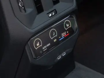 Audi Q8 50 TDI QUATTRO. LINIE. PANO