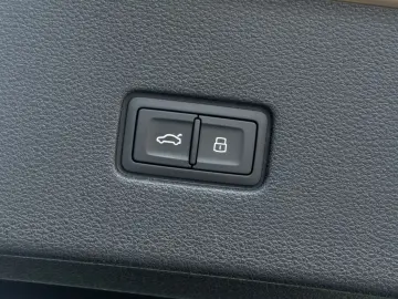 Audi Q8 50 TDI QUATTRO. LINIE. PANO