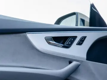 Audi Q8 50 TDI QUATTRO. LINIE. PANO