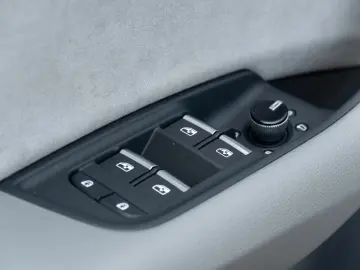Audi Q8 50 TDI QUATTRO. LINIE. PANO