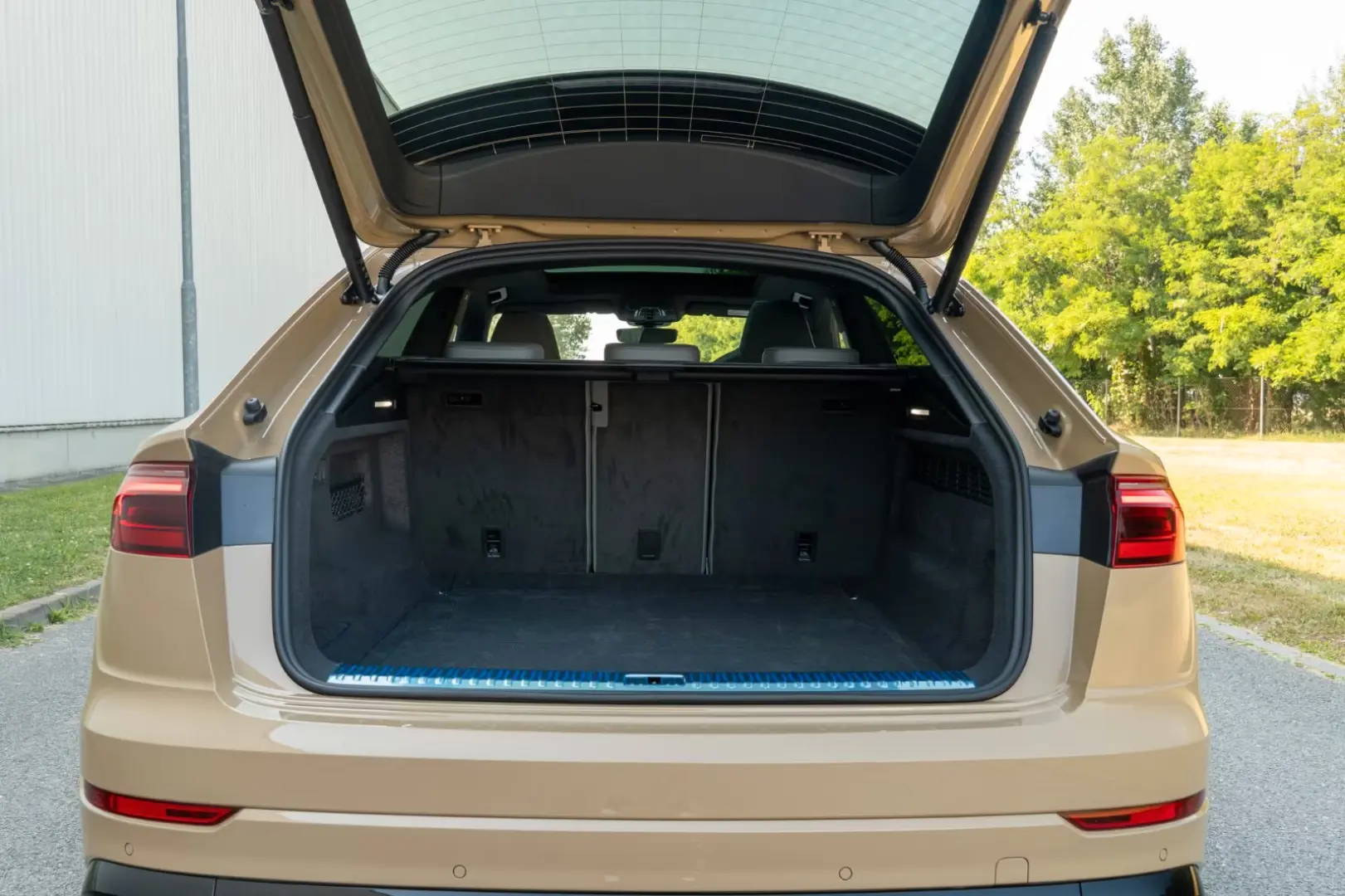 Audi Q8 50 TDI QUATTRO. LINIE. PANO