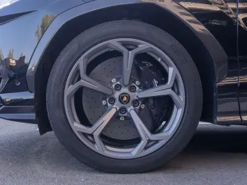 Lamborghini Urus B&O/Pano/Carbon