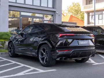 Lamborghini Urus B&O/Pano/Carbon