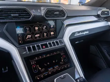 Lamborghini Urus B&O/Pano/Carbon