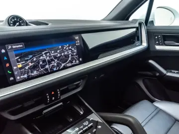 Porsche Cayenne E-Hybrid el. AHK InnoDrive Luft BOSE