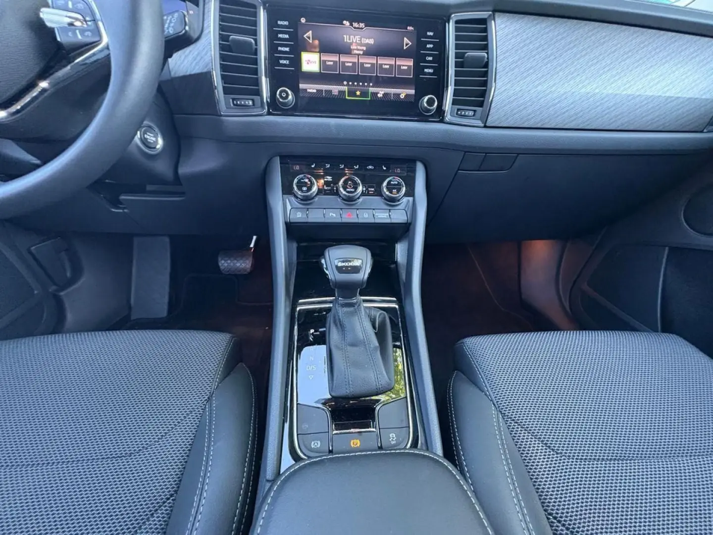 Kodiaq 1,5 TSI STYLE DSG+Virtual+SHZ+PDC