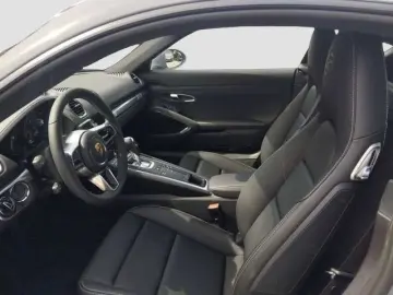 Porsche 718 Cayman Style Edition