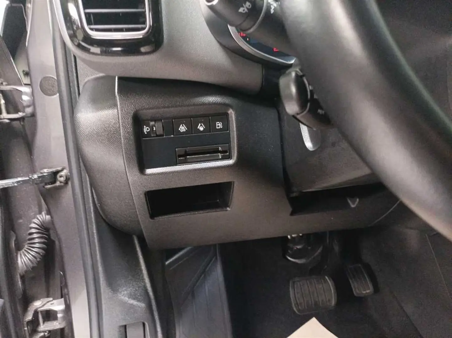 C5 Aircross FEEL+ PT225HYB Automatik Navi Kamera