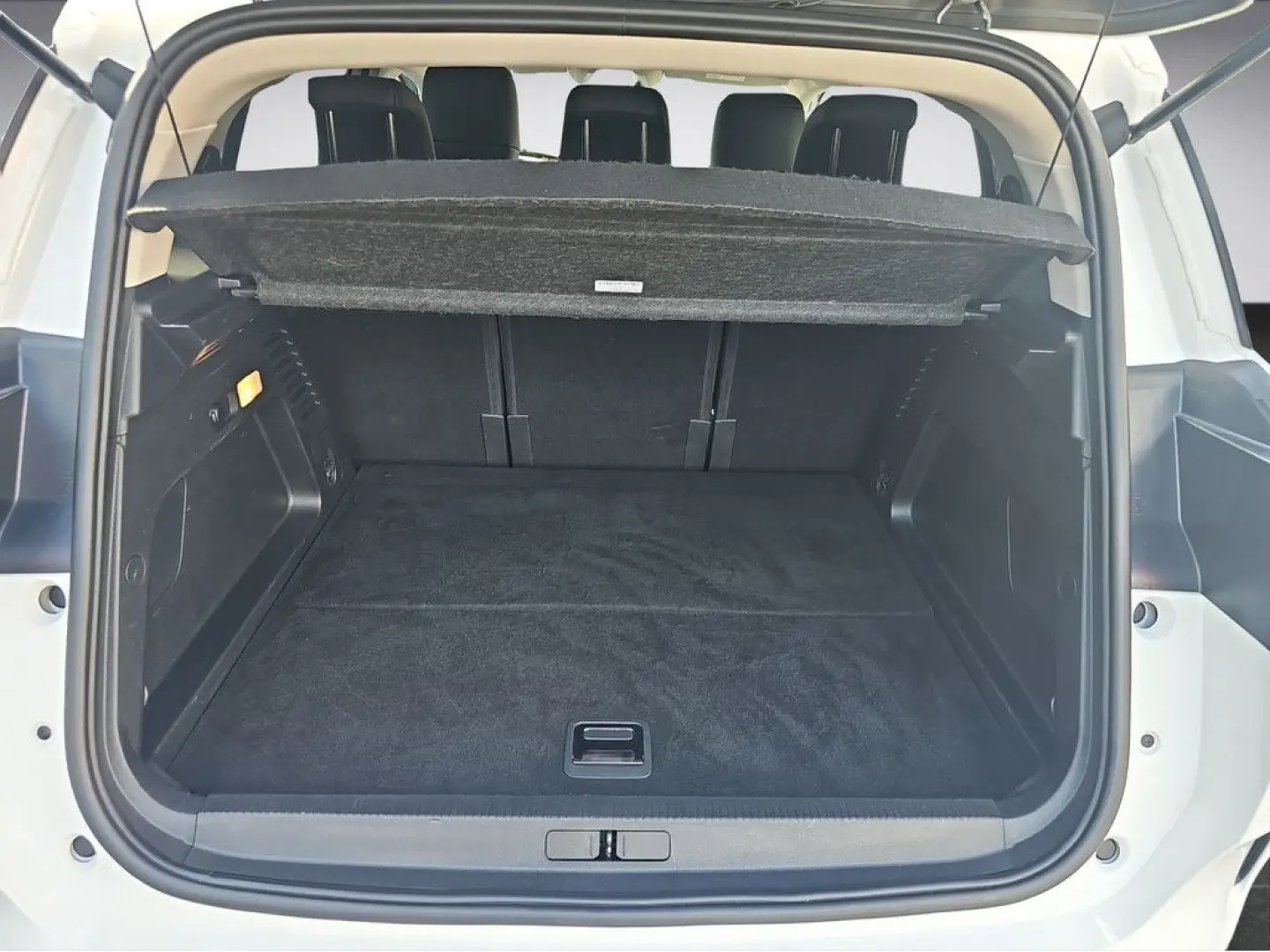 C5 Aircross 1.6 Feel Pack Hybrid AHK