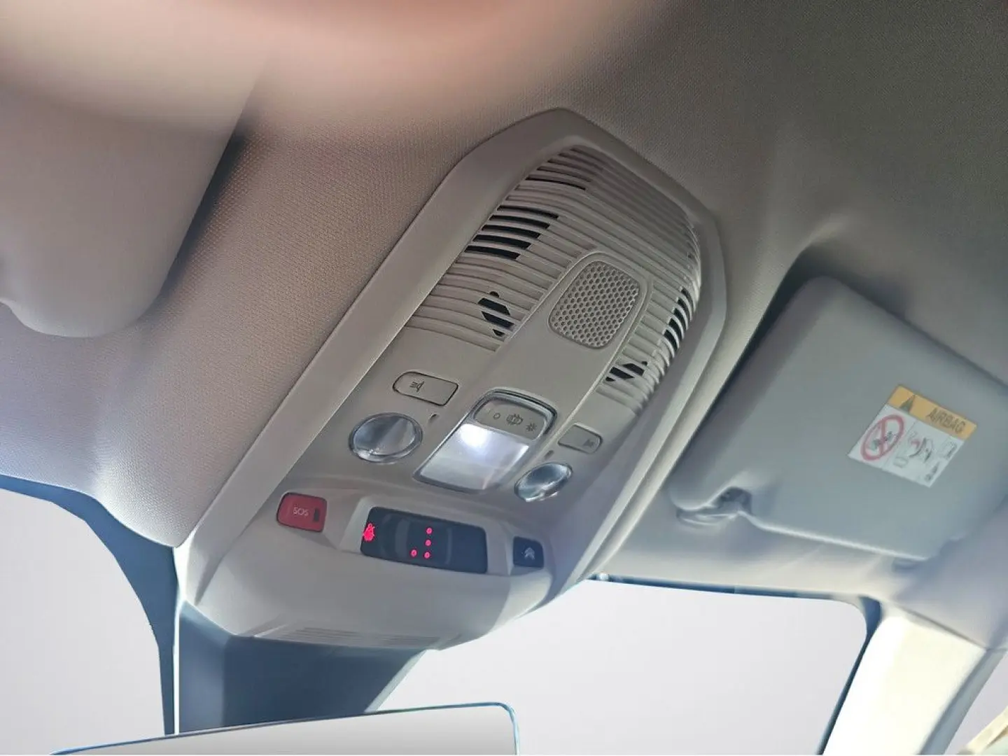 C5 Aircross 1.6 Feel Pack Hybrid AHK
