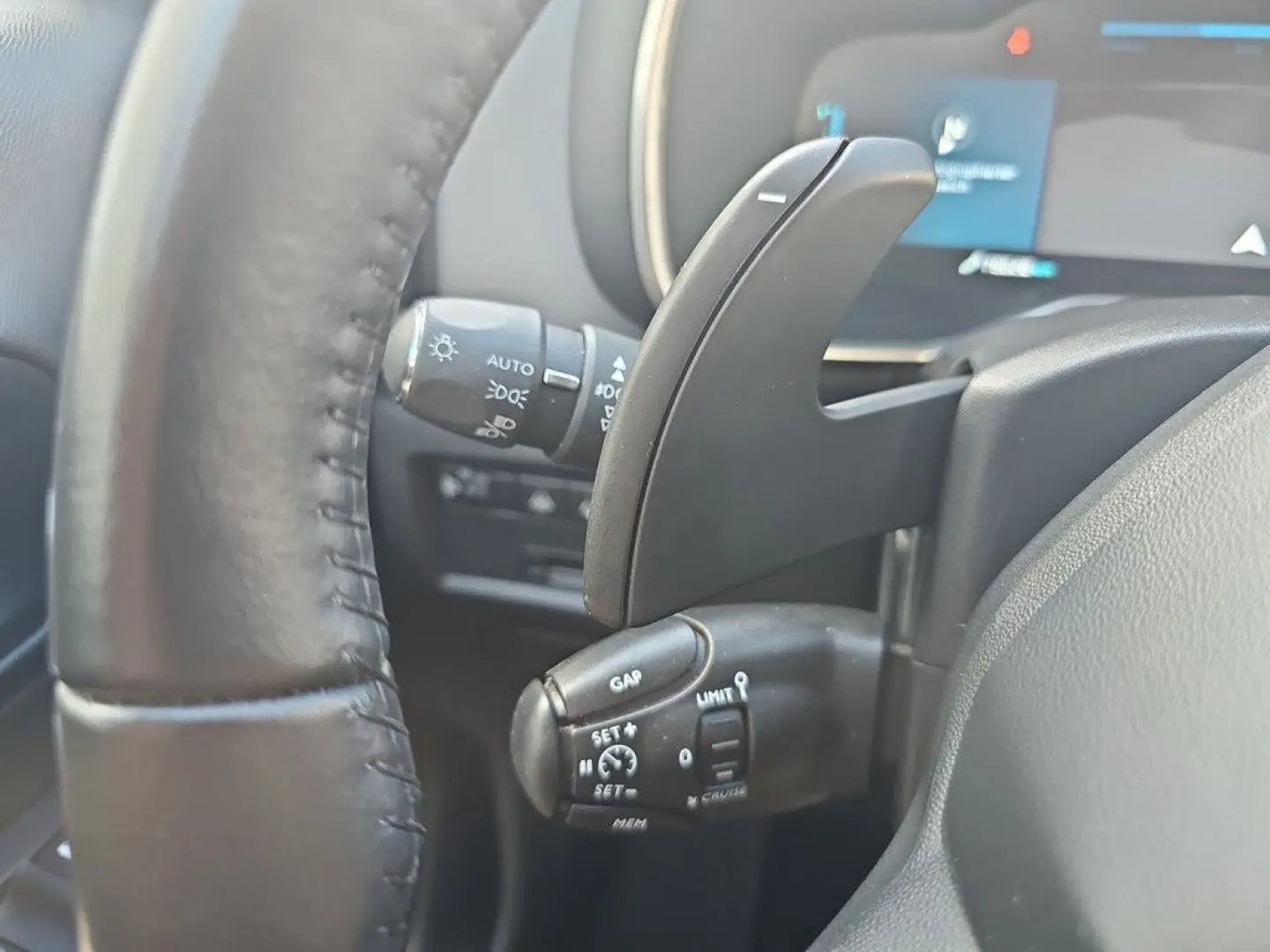 C5 Aircross 1.6 Feel Pack Hybrid AHK