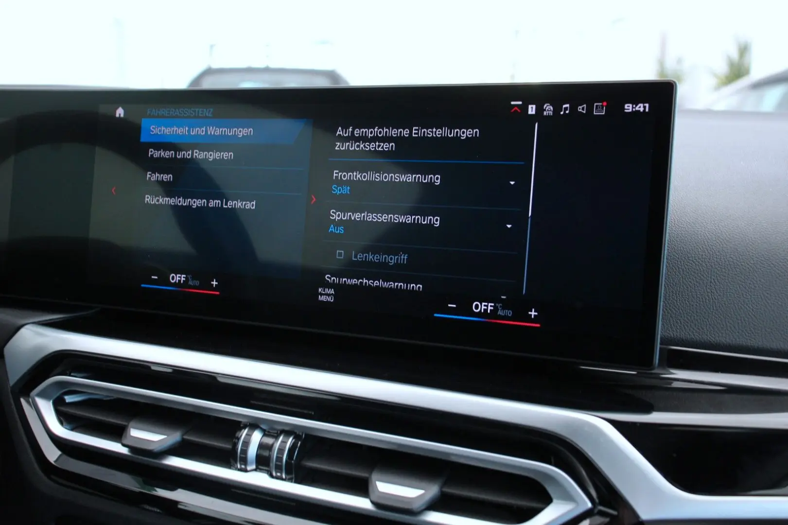 M4 Coupe xDrive Competition (G82)*Curved Display