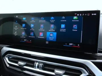 M4 Coupe xDrive Competition (G82)*Curved Display